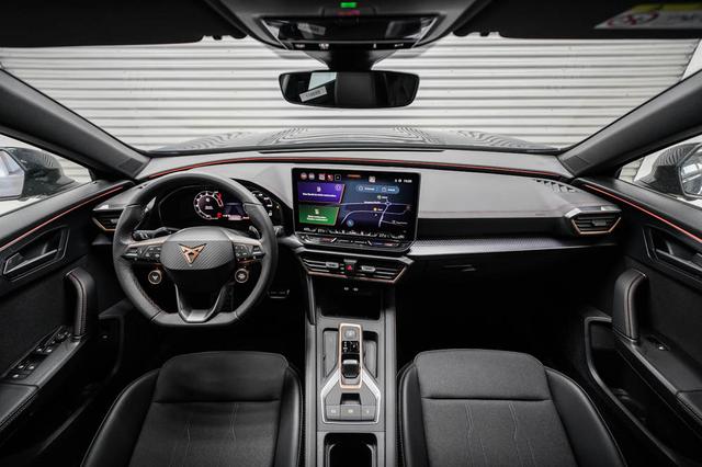 Cupra Formentor 1,5 eTSI DSG 