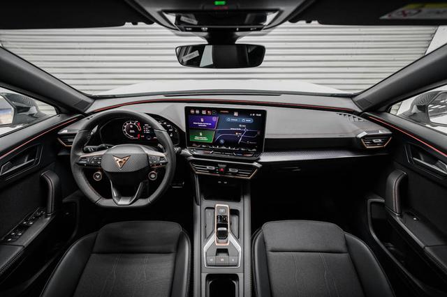 Cupra Formentor 1,5 eTSI DSG 