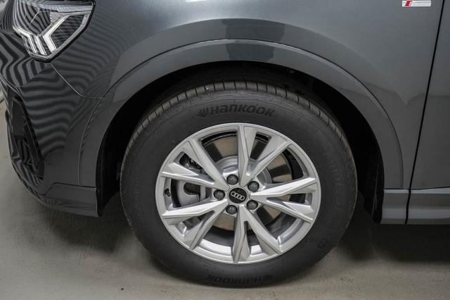 Audi Q3 40 TFSI quattro s-tronic S-Line 