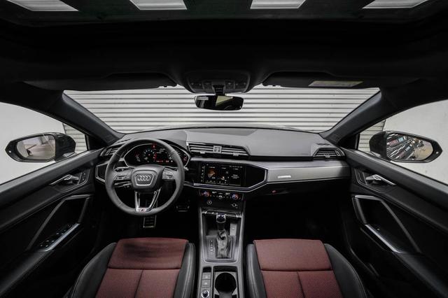 Audi Q3 40 TFSI quattro s-tronic S-Line 