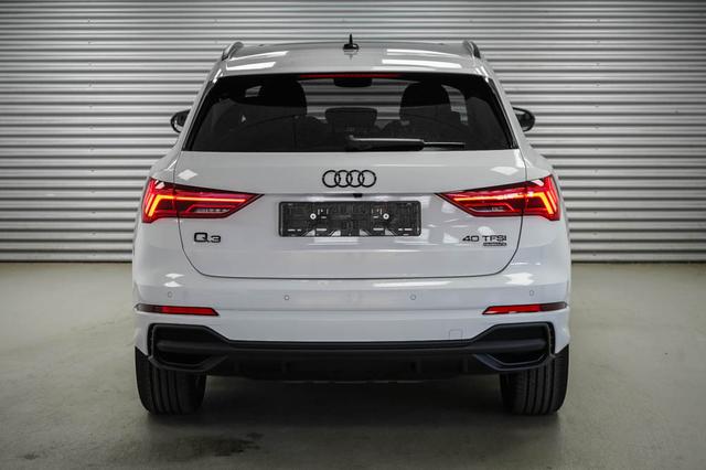Audi Q3 S-Line 40 TFSI quattro S-tronic 