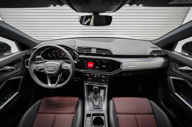 Audi Q3 40 TFSI quattro s-tronic S-Line 