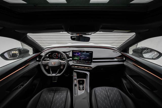 Cupra Terramar 2,0 TSI DSG 4x4 VZ 