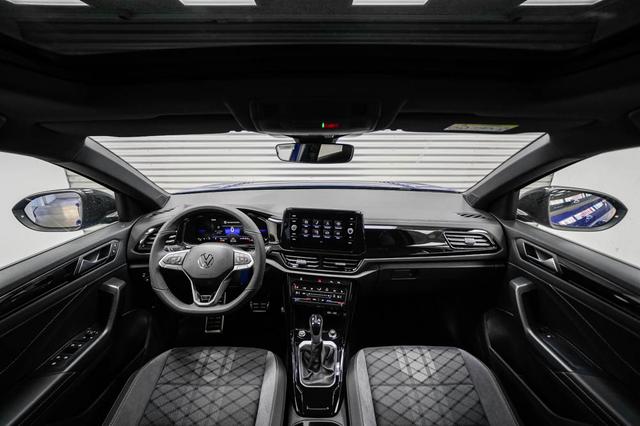 Volkswagen T-Roc 1,5 TSI DSG R-Line 