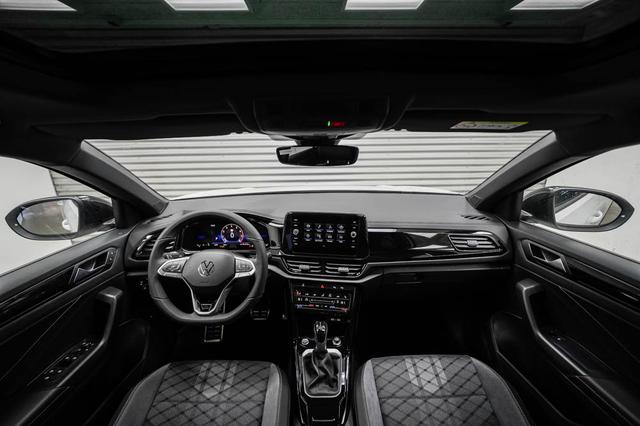 Volkswagen T-Roc 1,5 TSI DSG R-Line 