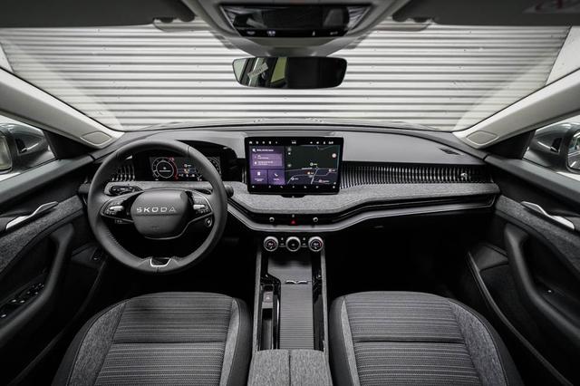 Skoda Superb Combi 2,0 TDI DSG 4x4 Selection 