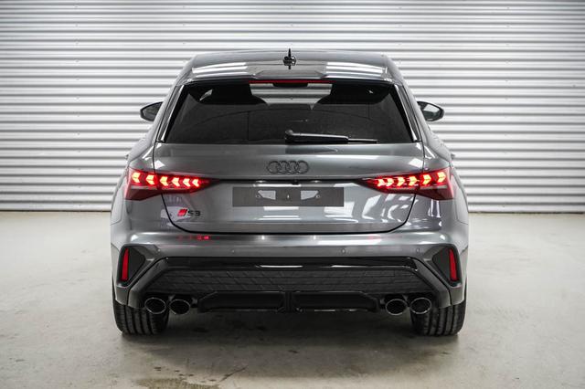 Audi S3 Sportback 2,0 TFSI quattro s-tronic 