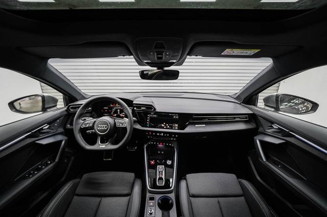 Audi S3 Sportback 2,0 TFSI quattro s-tronic 