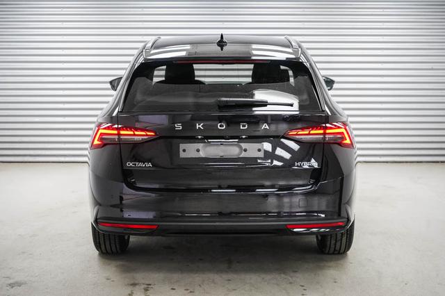 Skoda Octavia Combi 1,5 eTSI DSG Selection 