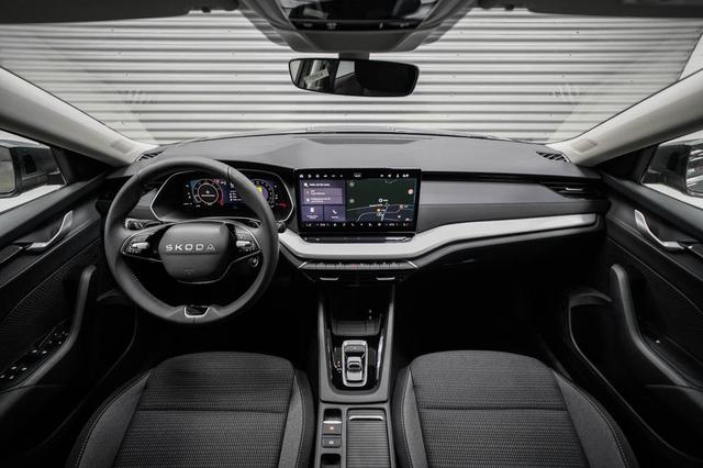 Skoda Octavia Combi 1,5 eTSI DSG Selection 