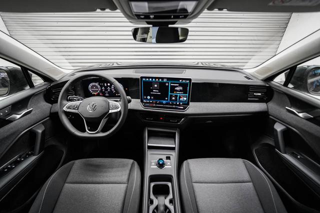 Volkswagen Tiguan Basis 1,5 eTSI DSG 