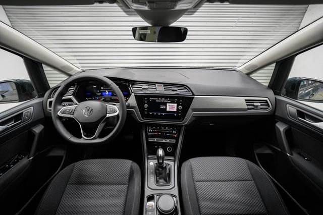 Volkswagen Touran R-Line 1,5 TSI DSG 