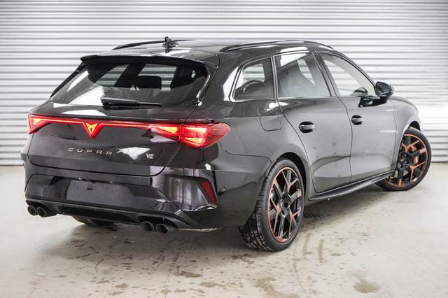 Cupra Leon Sportstourer VZ Extreme ST 2,0 TSI DSG 4Drive 