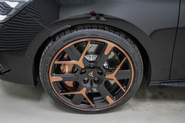 Cupra Leon Sportstourer VZ Extreme ST 2,0 TSI DSG 4Drive 