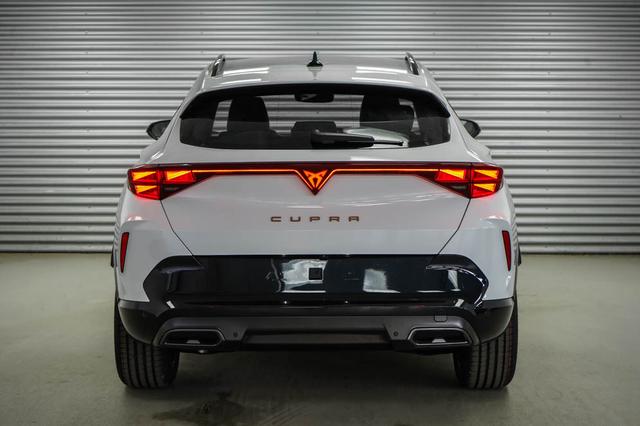 Cupra Formentor 1,5 eTSI DSG 