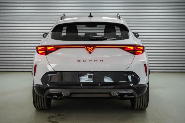 Cupra Formentor 1,5 eTSI DSG 