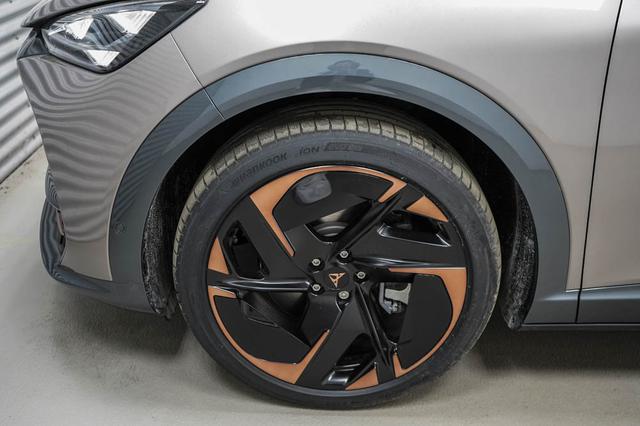 Cupra Tavascan VZ Adrenalin 77 kWh 4Drive 