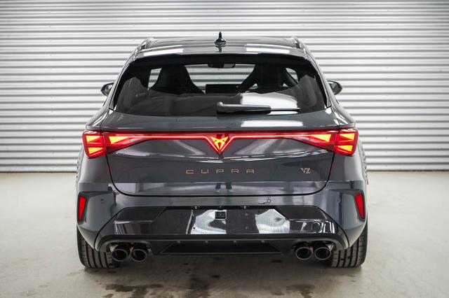 Cupra Leon Sportstourer VZ Extreme ST 2,0 TSI DSG 4Drive 