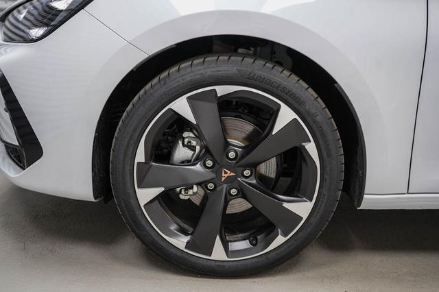 Cupra Leon Sportstourer ST 1,5 eTSI DSG 