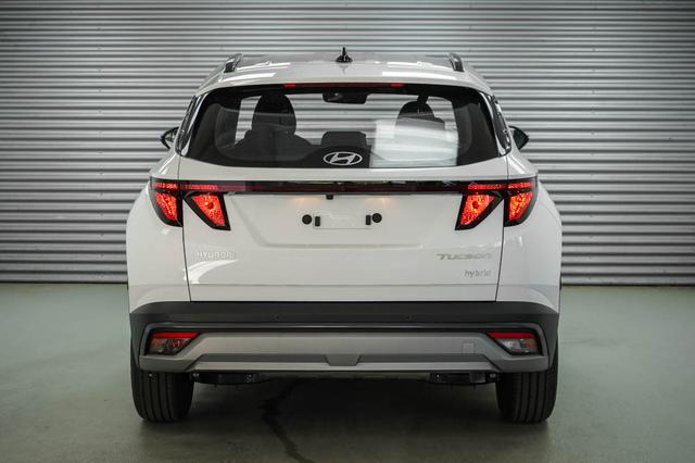 Hyundai TUCSON Black Line 1,6 T HEV AT 
