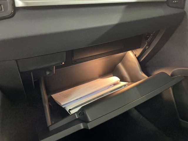 Skoda Karoq Selection 1.5 TSI DSG 150PS/110kW 2026 +AHK +18"ALU +KESSY +BHZ. Lenkrad 