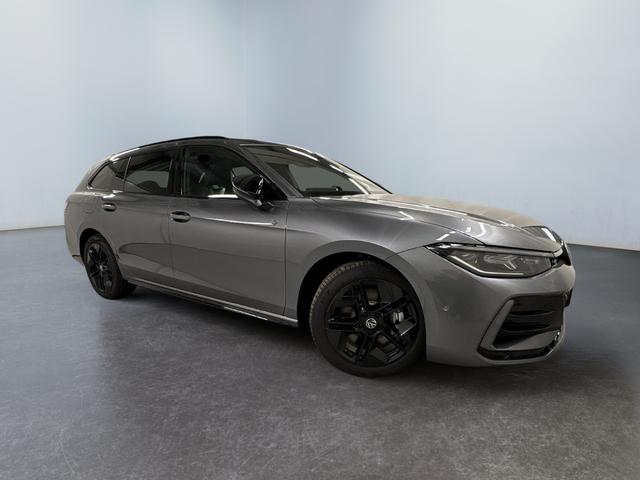 Volkswagen Passat Variant - R-Line 2.0 TDI SCR 4Motion 193PS/142kW DSG7 2026 +PANO+AHK+360+BLACK+