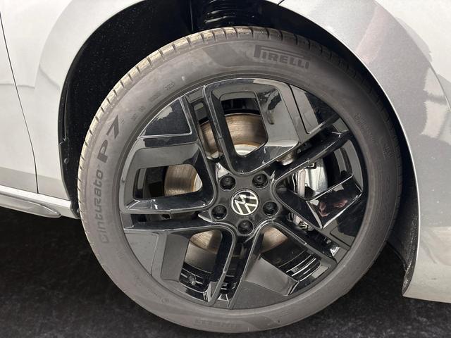 Volkswagen Passat Variant R-Line 2.0 TDI SCR 4Motion 193PS/142kW DSG7 2026 +PANO+AHK+360+BLACK-STYLE 