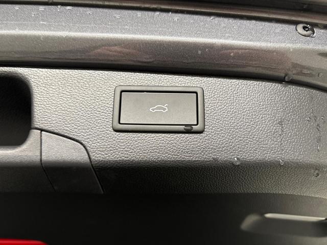 Volkswagen Passat Variant R-Line 2.0 TDI SCR 4Motion 193PS/142kW DSG7 2026 +PANO+AHK+360+BLACK-STYLE 