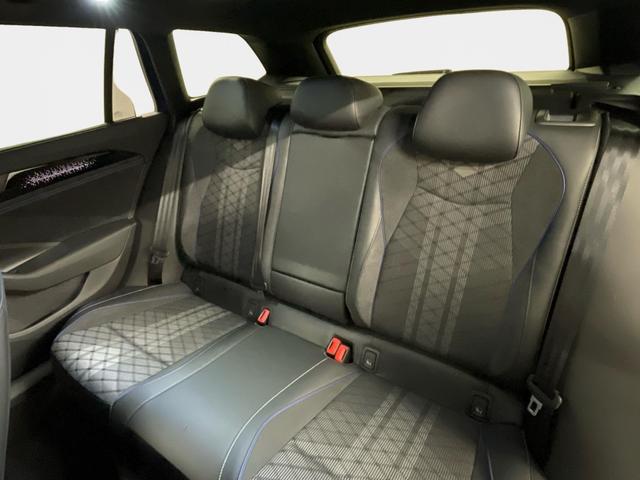 Volkswagen Passat Variant R-Line 2.0 TDI SCR 4Motion 193PS/142kW DSG7 2026 | +AHK +PANO +Black Style +19" Schwarz LM +NAVI +RFK +TravelAssist 