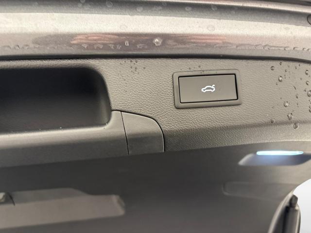 Volkswagen Passat Variant R-Line 2.0 TDI SCR 4Motion 193PS/142kW DSG7 2026 | +AHK +PANO +Black Style +19" Schwarz LM +NAVI +RFK +TravelAssist 