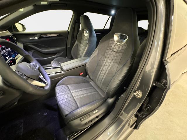 Volkswagen Passat Variant R-Line 2.0 TDI SCR 4Motion 193PS/142kW DSG7 2026 | +AHK +PANO +Black Style +19" Schwarz LM +NAVI +RFK +TravelAssist 