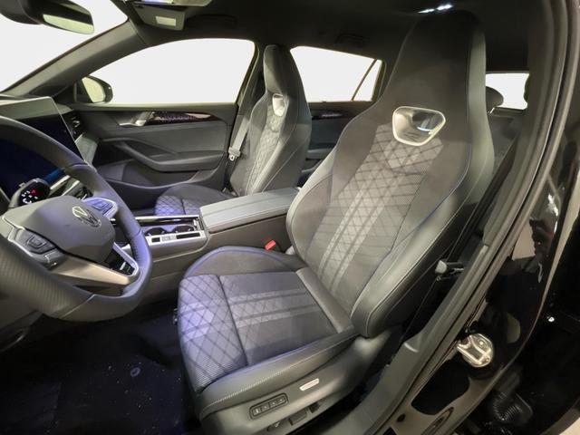 Volkswagen Passat Variant R-Line 2.0 TDI SCR 4Motion 193PS/142kW DSG7 2026 +AHK+360 