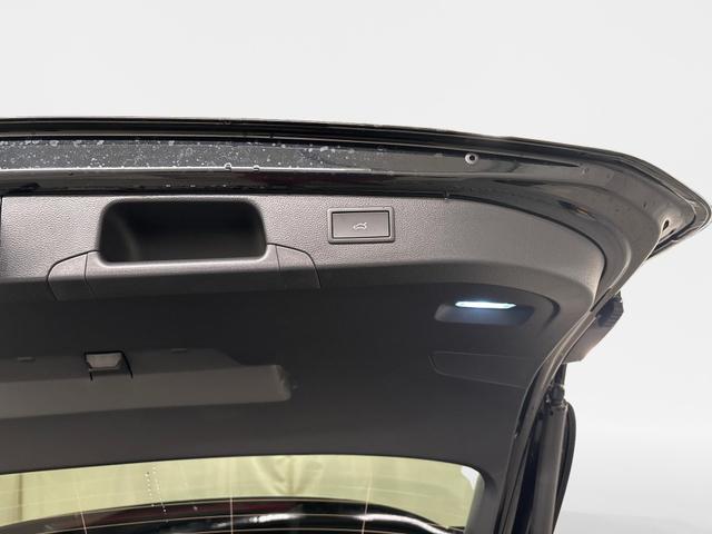 Volkswagen Passat Variant R-Line 2.0 TDI SCR 4Motion 193PS/142kW DSG7 2026 | +AHK +PANO +Black Style +19" Schwarz LM +NAVI +RFK +TravelAssist 