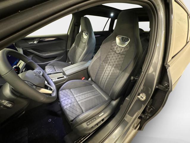 Volkswagen Passat Variant R-Line 2.0 TSI 4Motion 265PS/195kW DSG7 2026 +AHK+PANO+BLACK+360+TRAVEL ASSIST 