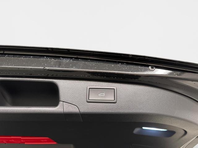 Volkswagen Passat Variant Elegance 2.0 TDI EVO SCR 150PS/110kW DSG7 2026 +AHK +360 +TRAVEL ASSIST +AKUSTIK 