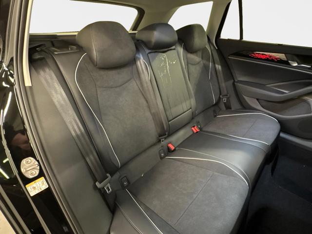 Volkswagen Passat Variant Elegance 2.0 TDI EVO SCR 150PS/110kW DSG7 2026 +AHK +360 +TRAVEL ASSIST +AKUSTIK 