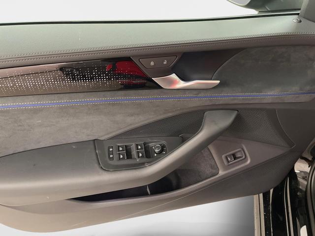 Volkswagen Passat Variant R-Line 2.0 TDI SCR 4Motion 193PS/142kW DSG7 2026 +AHK+360 Area View +Travel Assist und Trailer 