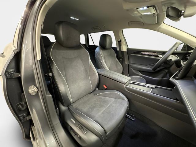 Volkswagen Passat Variant Elegance 2.0 TDI EVO SCR 150PS/110kW DSG7 2026 +AHK+AKUSTIK 