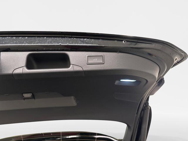 Volkswagen Passat Variant R-Line 2.0 TDI SCR 4Motion 193PS/142kW DSG7 2026 | +AHK +PANO +Black Style +19" Schwarz LM +NAVI +RFK +TravelAssist 