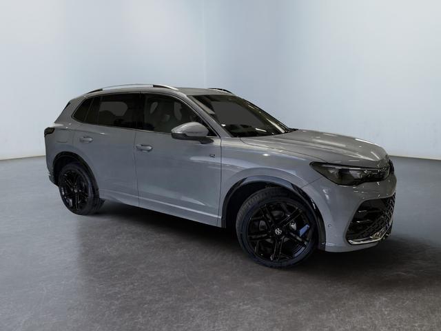 Volkswagen Tiguan - R-Line 1.5 eTSI 150PS/110kW DSG7 2026 +AHK & PANO