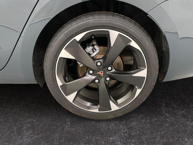 Cupra Leon Sportstourer 1.5 eTSI 150PS/110kW DSG7 2026 | +AHK +NAVI +CUPRA HD Matrix +RFK +5J Erw. Garantie 