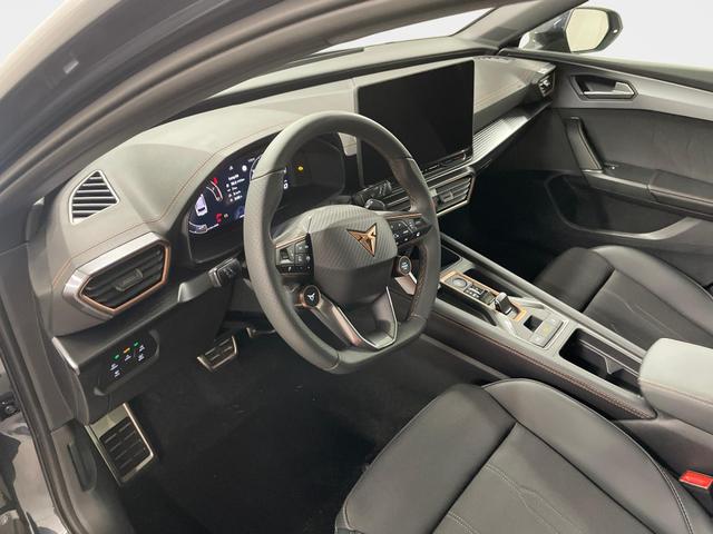 Cupra Leon Sportstourer 2.0 TSI 204PS/150kW 4x4 DSG7 2026 | +AHK +RFK +El.Hecklappe +CUPRA HD Matrix +NAVI +5J Erw. Garantie 