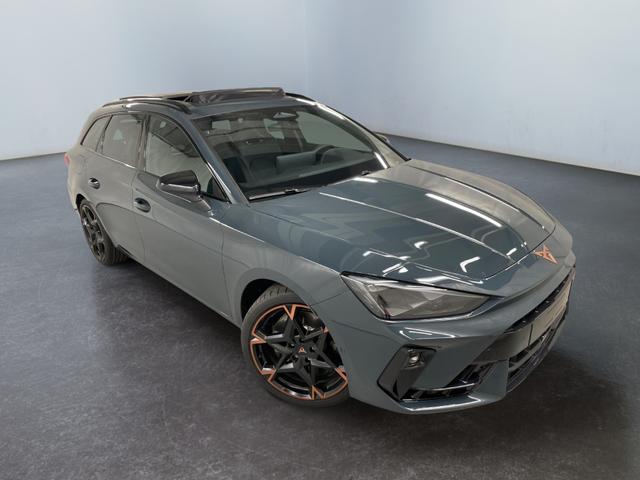 Cupra Leon Sportstourer - VZ 2.0 TSI 333PS/245kW 4x4 DSG7 2026 | +AHK +PANO +NAVI +Matrix +Immersive +5J Erw. Garantie