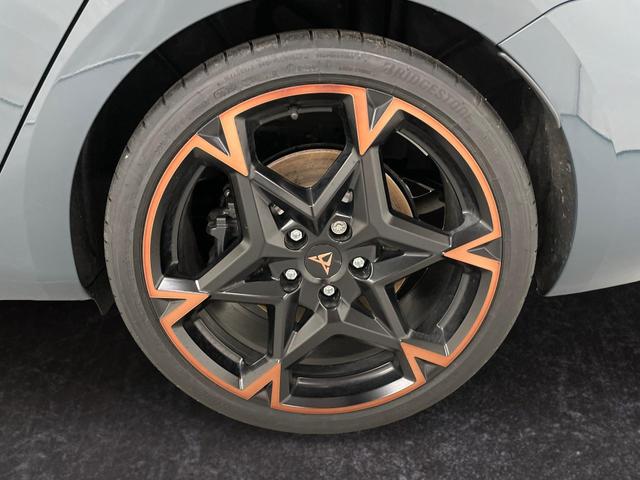 Cupra Leon Sportstourer VZ 2.0 TSI 333PS/245kW 4x4 DSG7 2026 | +AHK +PANO +NAVI +Matrix +Immersive +5J Erw. Garantie 