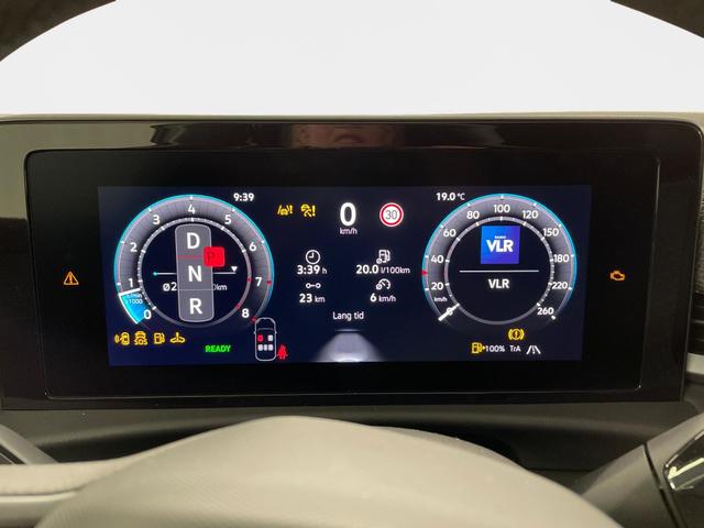 T-Roc R-Line 1.5 eTSI 150PS/110kW DSG7 2026 *Neues Modell* | +19" ALU +360 +BlackStyle +HuD +NAVI +IQ.Licht-Matrix 