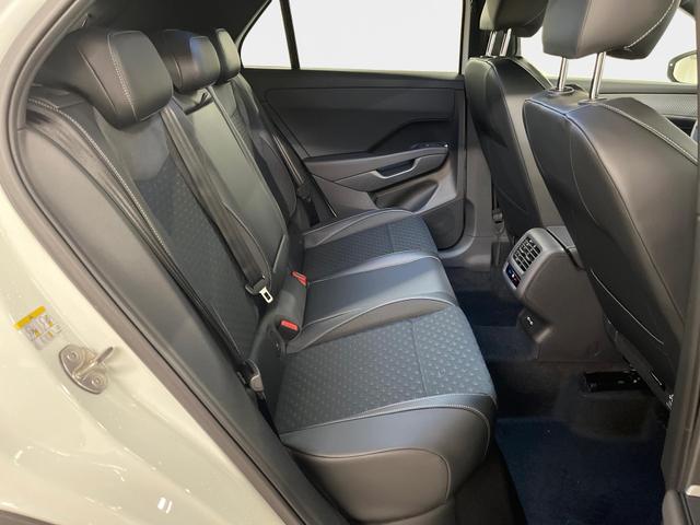 Volkswagen T-Roc R-Line 1.5 eTSI 150PS/110kW DSG7 2026 *Neues Modell* | +AHK +BlackStyle +19" ALU +IQ.Licht-Matrix +NAVI 