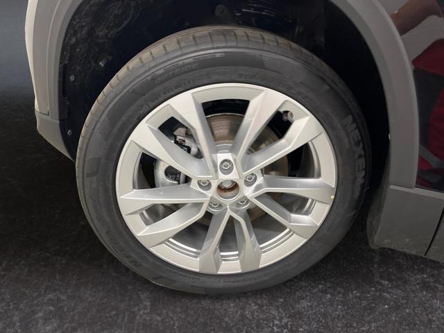 Skoda Karoq Selection 1.5 TSI DSG 150PS/110kW 2026 +AHK+18" ALU+SHZ+ACC+KESSY 