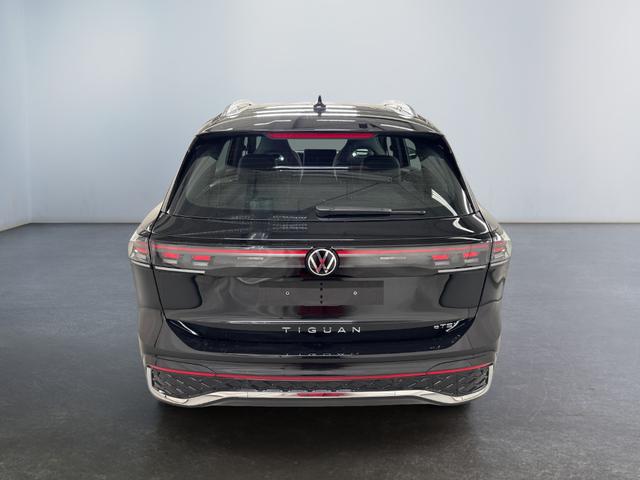 Volkswagen Tiguan R-Line 1.5 eTSI 150PS/110kW DSG7 2026 +AHK +HuD +15"Infotainment 