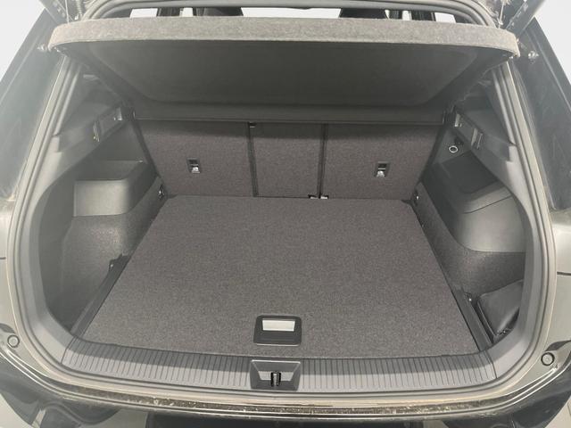 Volkswagen Tiguan R-Line 1.5 eTSI 150PS/110kW DSG7 2026 +AHK & PANO 