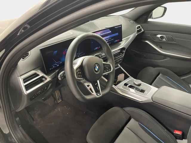 BMW 3er Touring 330i xDrive M Sport 245PS/180kW Steptronic 2026 | +19" ALU +Pano +HiFi-SoundSystem +ACC +Get&ouml;nte Scheiben 